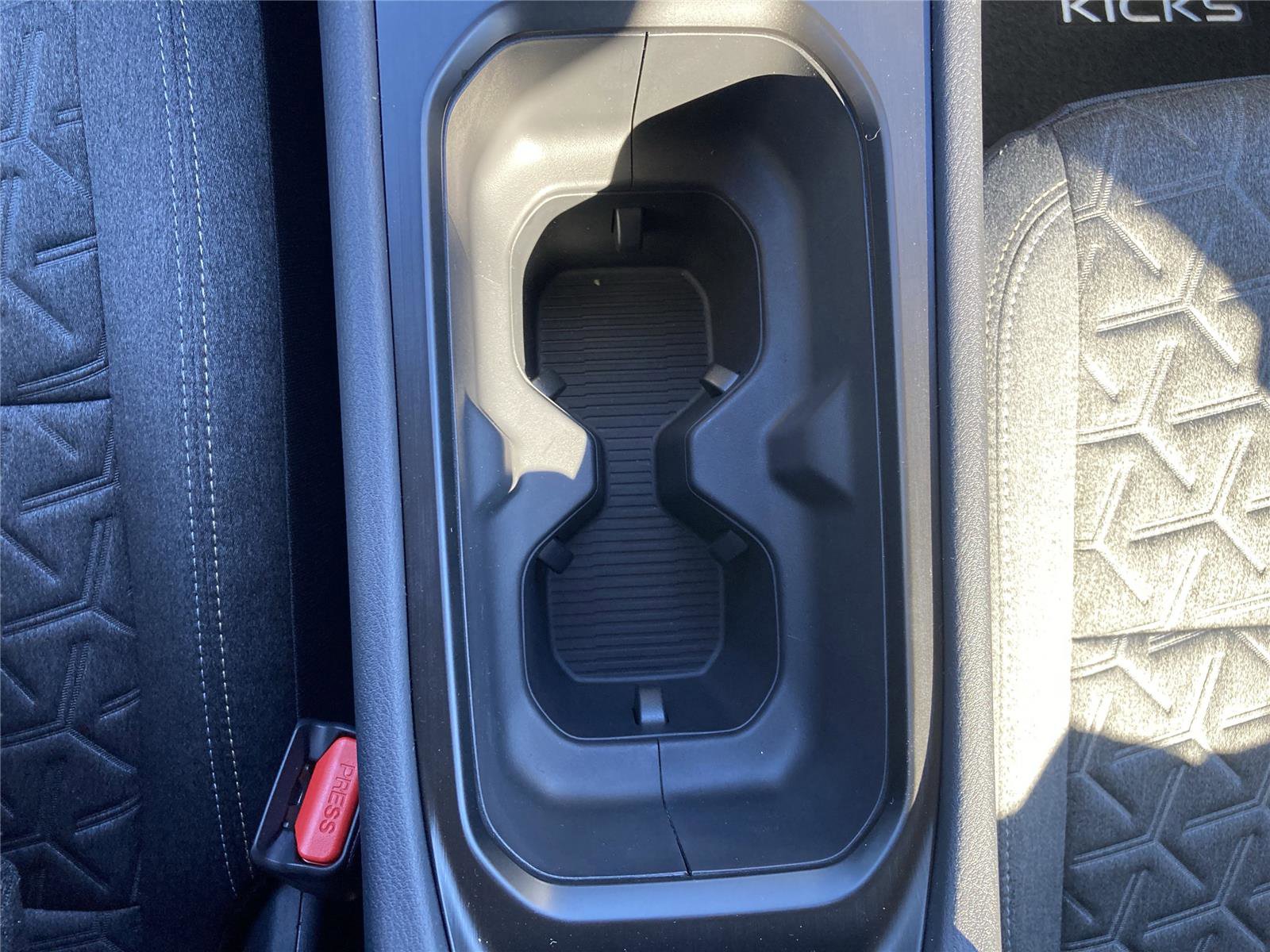 New 2026 Nissan Kicks SV image 16