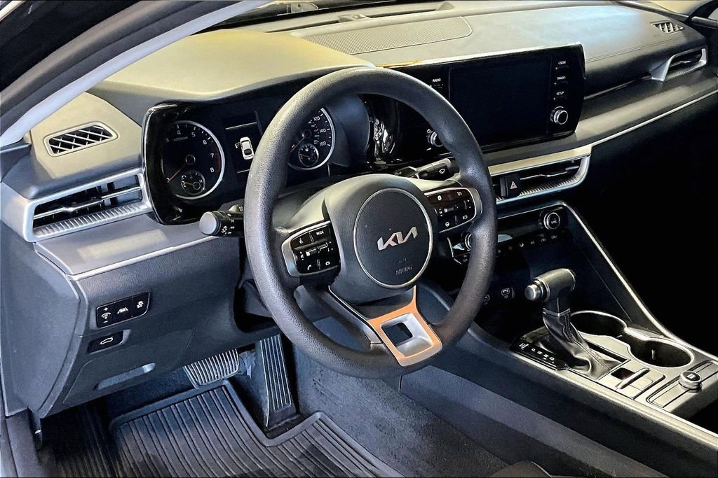 Used 2022 Kia K5 LXS image 14