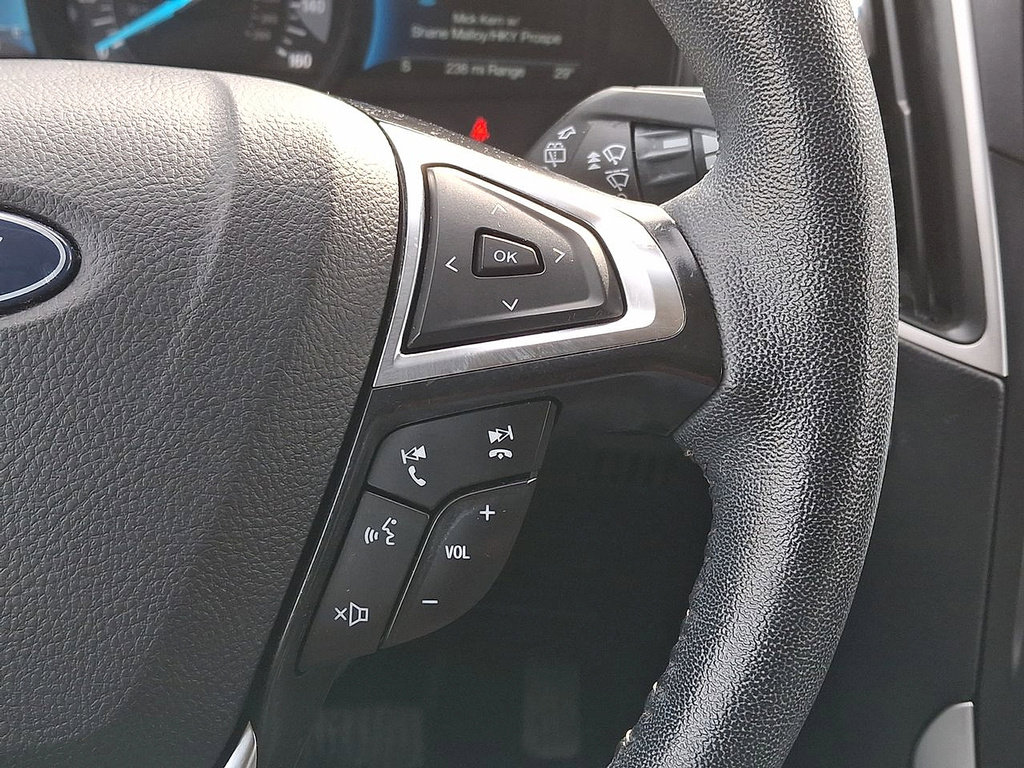 Certified 2024 Ford Edge SEL image 18