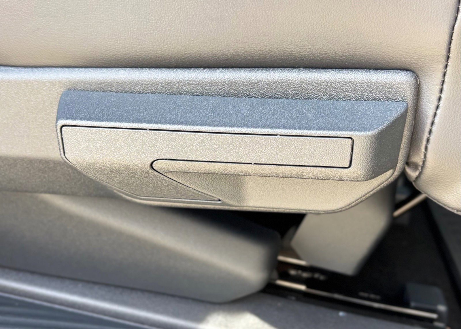 Certified 2025 Ford Expedition Max Platinum w/ Stealth Performance Package image 36