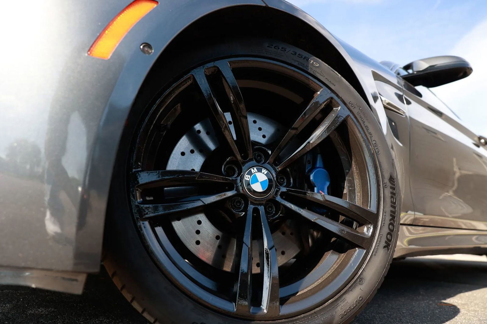 Used 2015 BMW M4 Convertible image 33