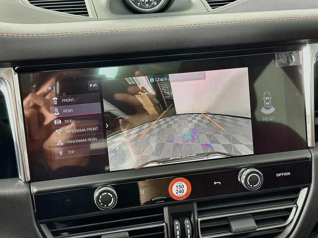 New 2026 Porsche Macan AWD/4WD image 17