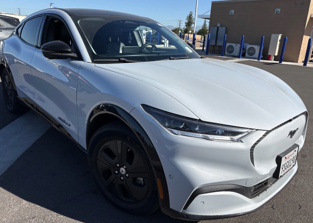 Used 2021 Ford Mustang Mach-E California Route 1 RWD image 1