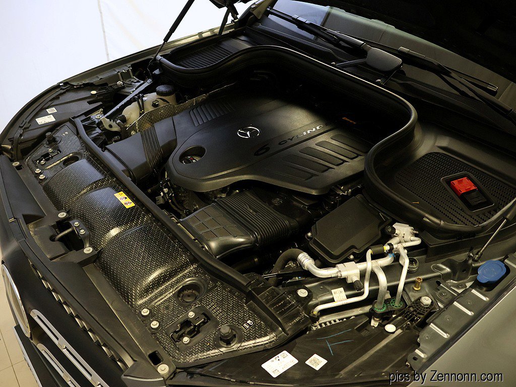 Used 2023 Mercedes-Benz GLS 450 4MATIC image 42