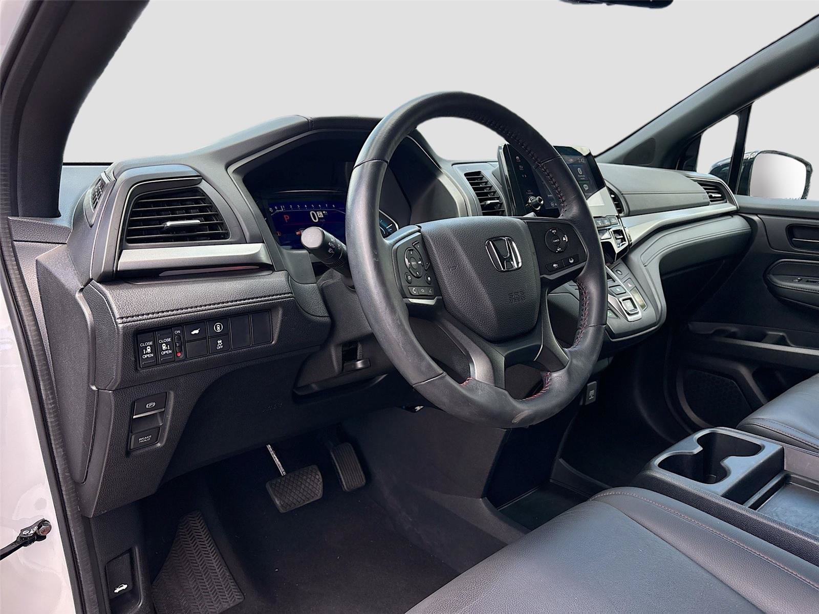 Certified 2024 Honda Odyssey Sport image 10