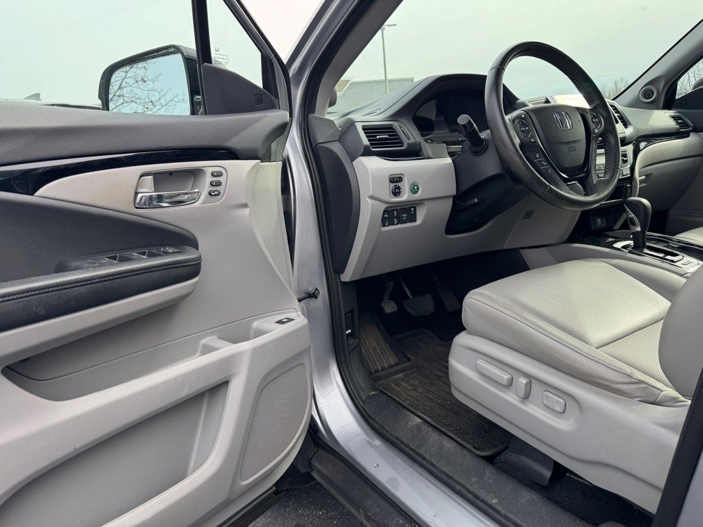 Used 2019 Honda Ridgeline RTL-E image 14