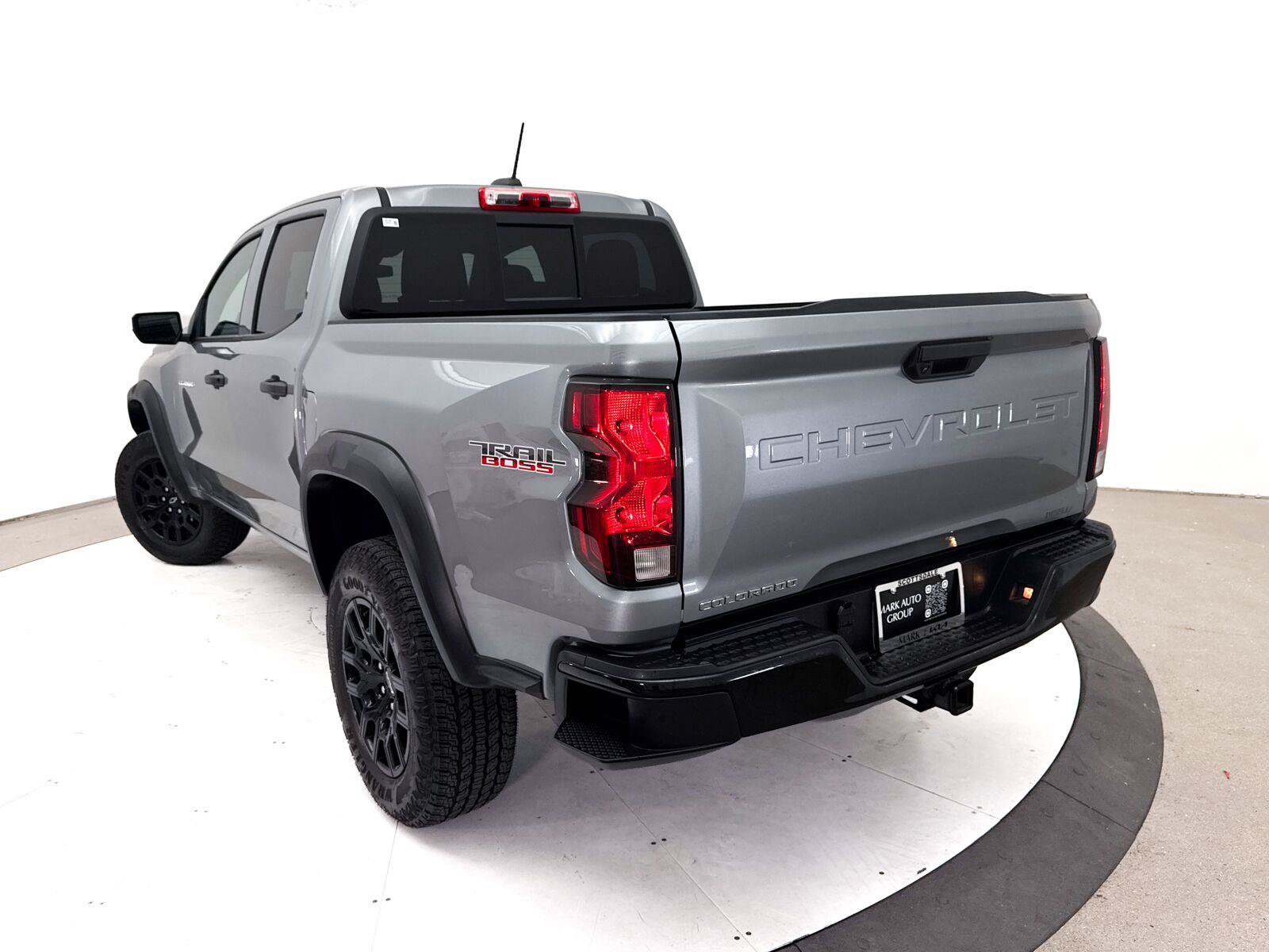 Used 2024 Chevrolet Colorado Trail Boss w/ Advanced Trailering Package AWD/4WD image 7