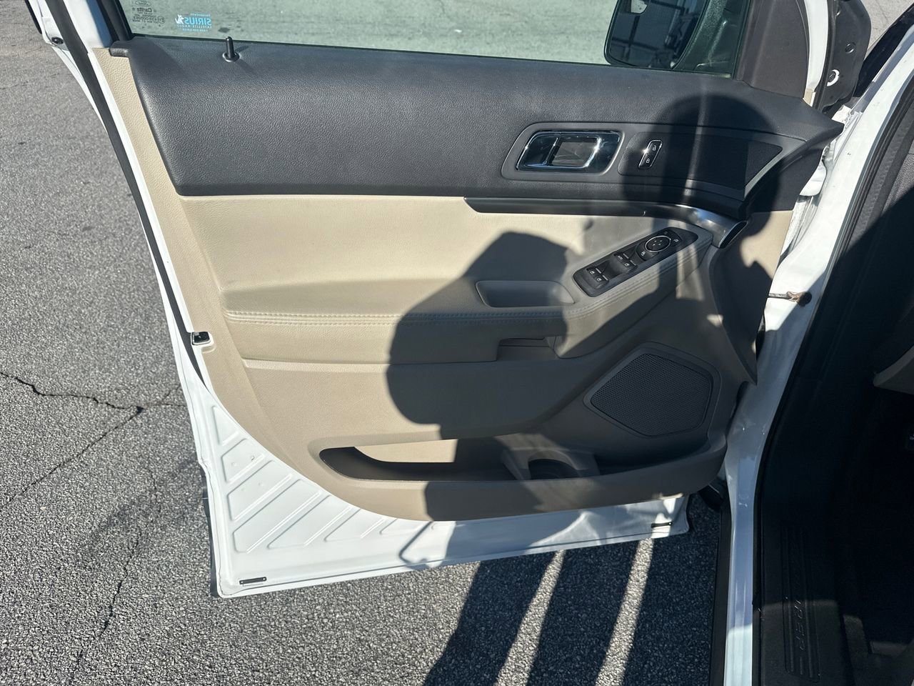 Used 2015 Ford Explorer FWD image 10