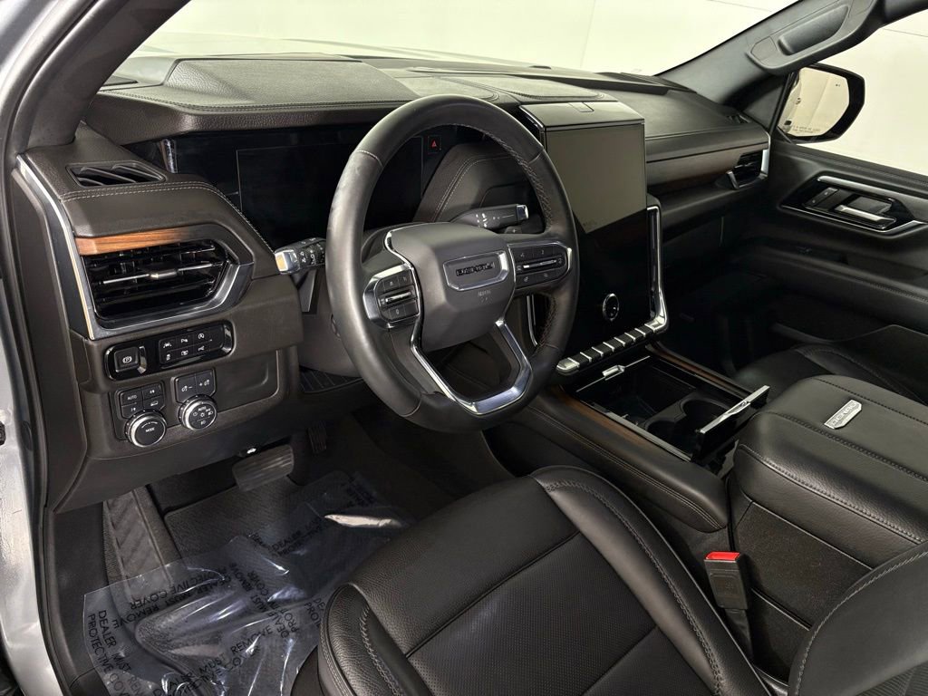 Used 2025 GMC Yukon Denali image 18