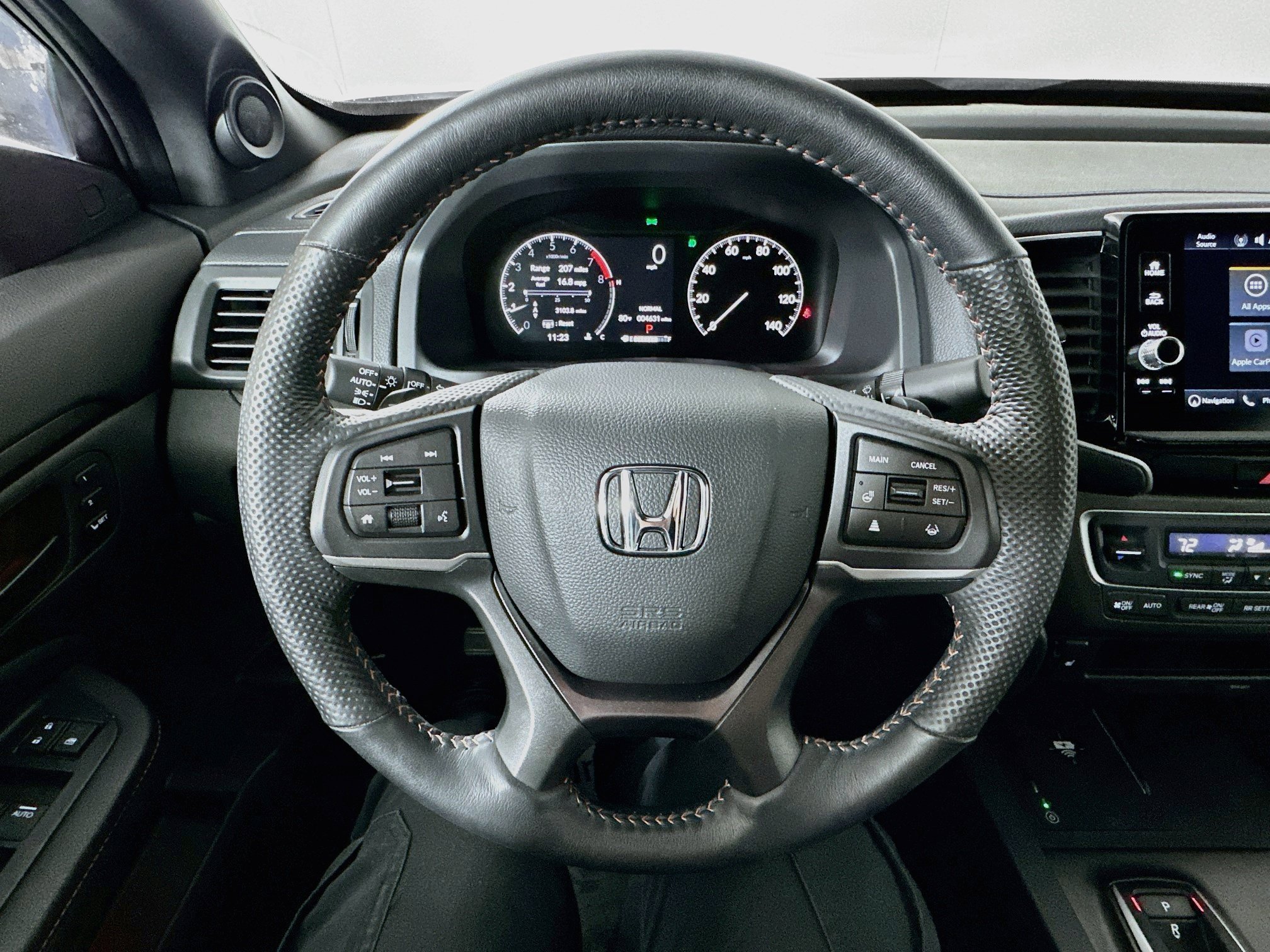 Used 2025 Honda Ridgeline TrailSport image 11