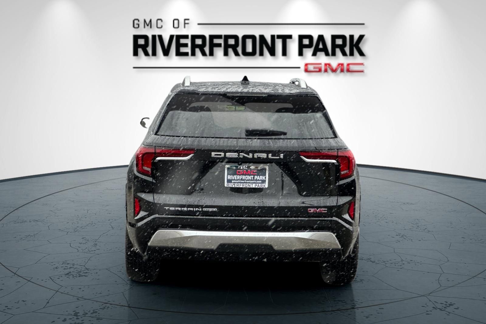 New 2026 GMC Terrain Denali w/ LPO, Floor Liner Package image 4