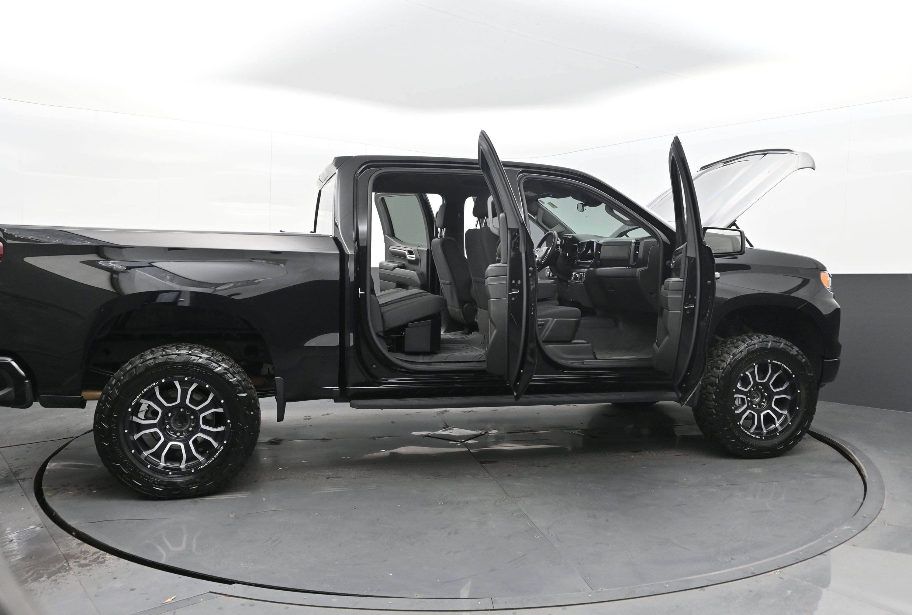 Used 2023 Chevrolet Silverado 1500 RST w/ Z71 Off-Road Package image 37