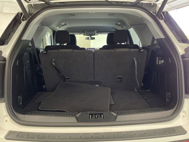 Used 2022 Ford Explorer XLT image 15