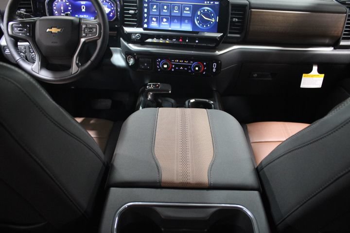 New 2026 Chevrolet Silverado 1500 High Country AWD/4WD image 34
