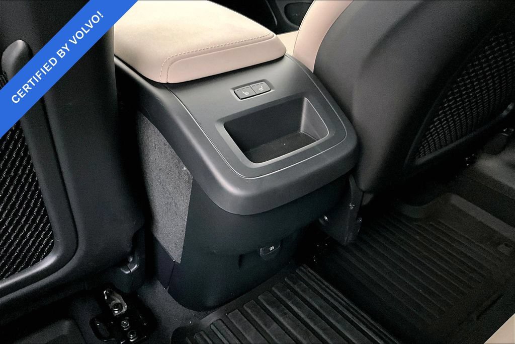 Certified 2026 Volvo XC60 B5 Plus AWD/4WD image 30