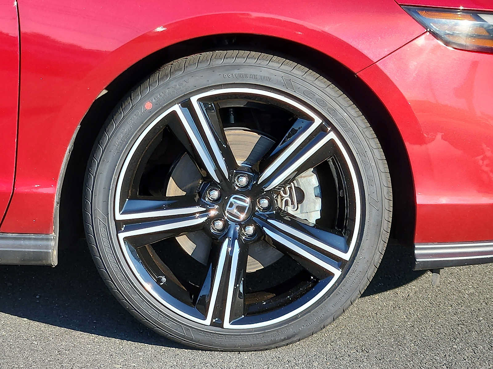 Used 2023 Honda Accord Sport image 8