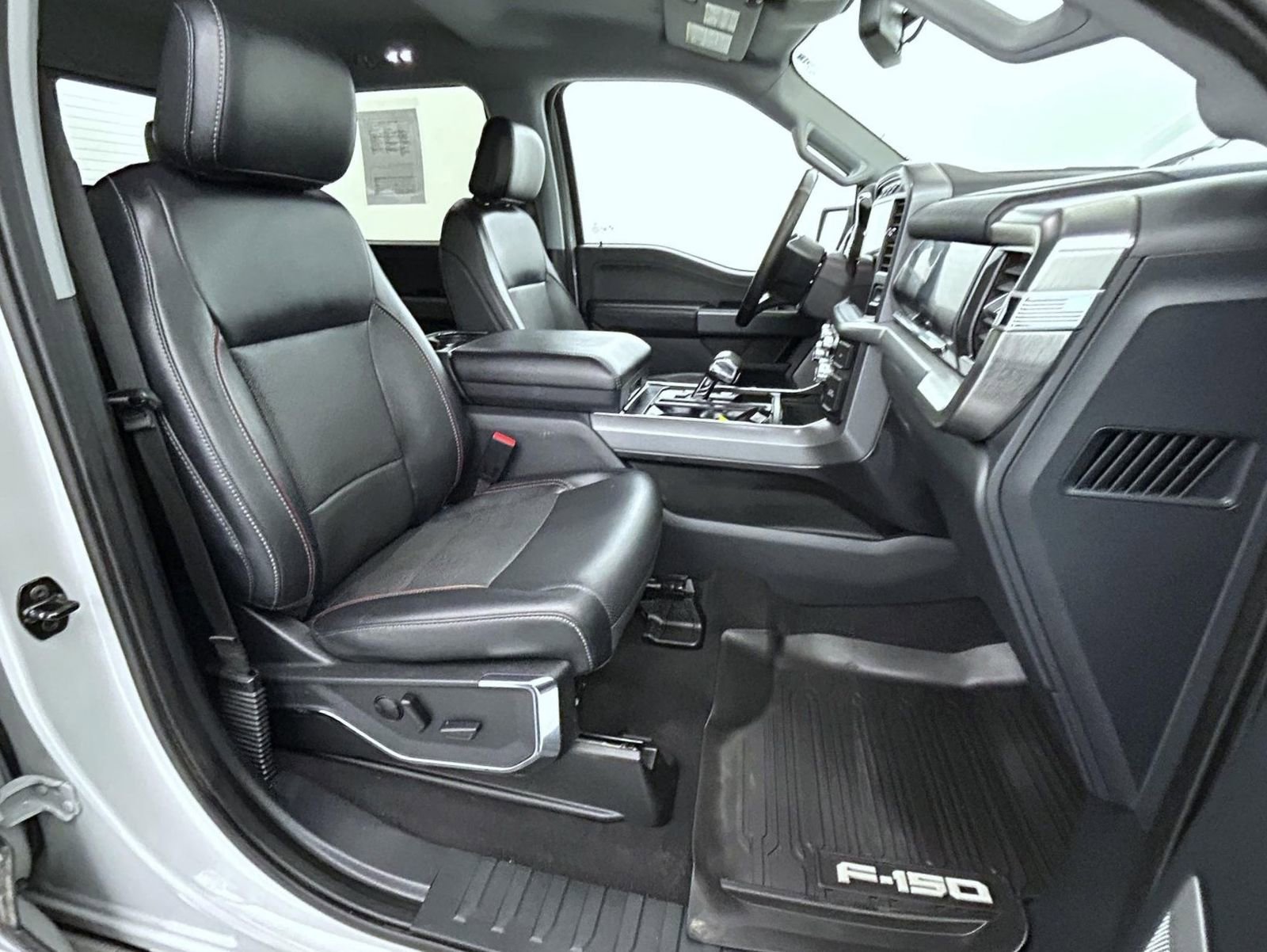 Used 2023 Ford F150 Lariat AWD/4WD image 15