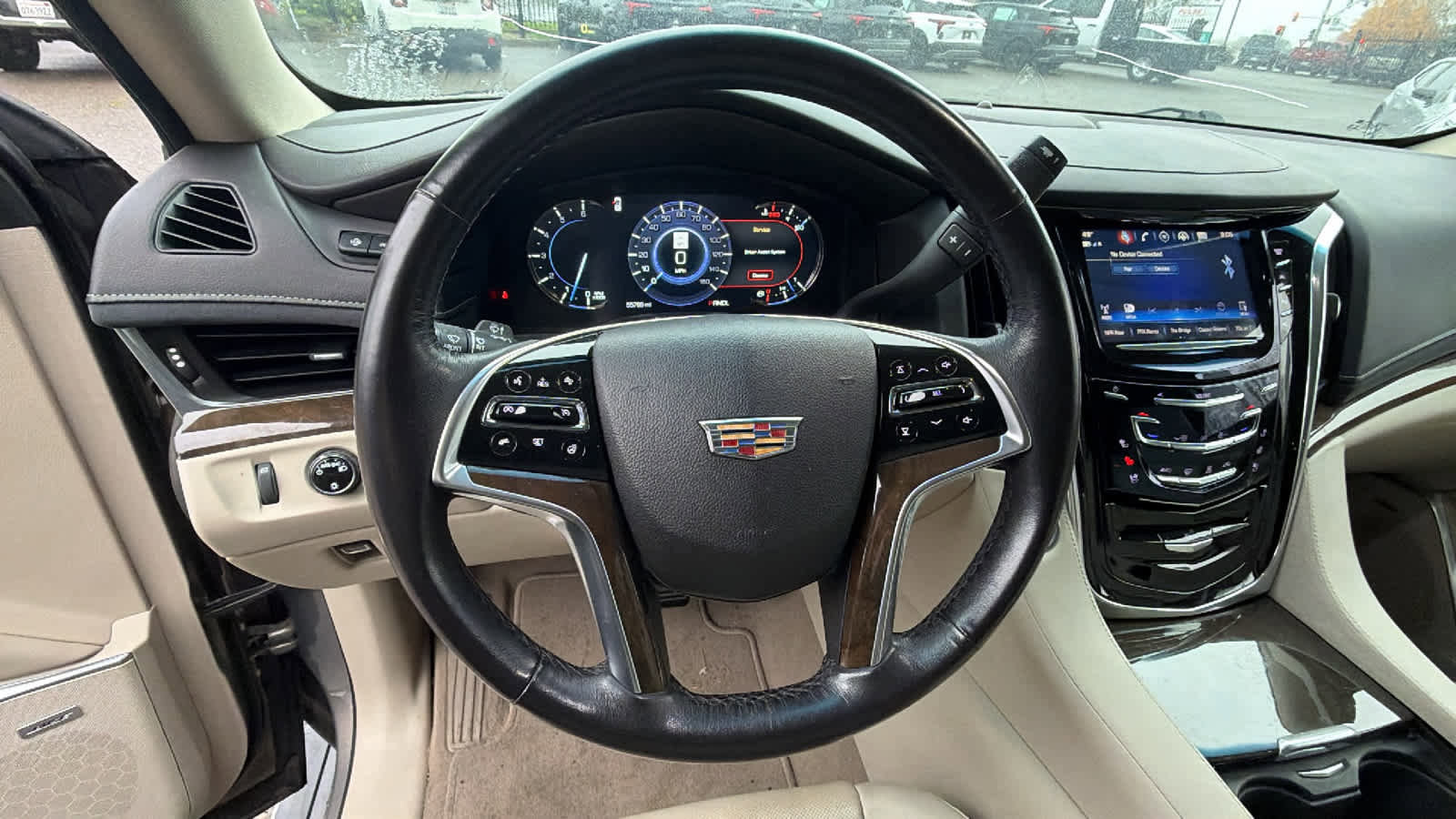 Used 2019 Cadillac Escalade ESV Premium Luxury image 15