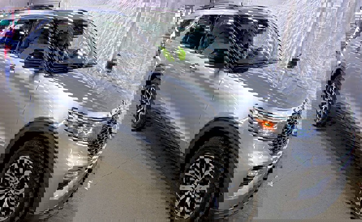 Used 2020 Ford Explorer ST w/ Premium Technology Package image 3