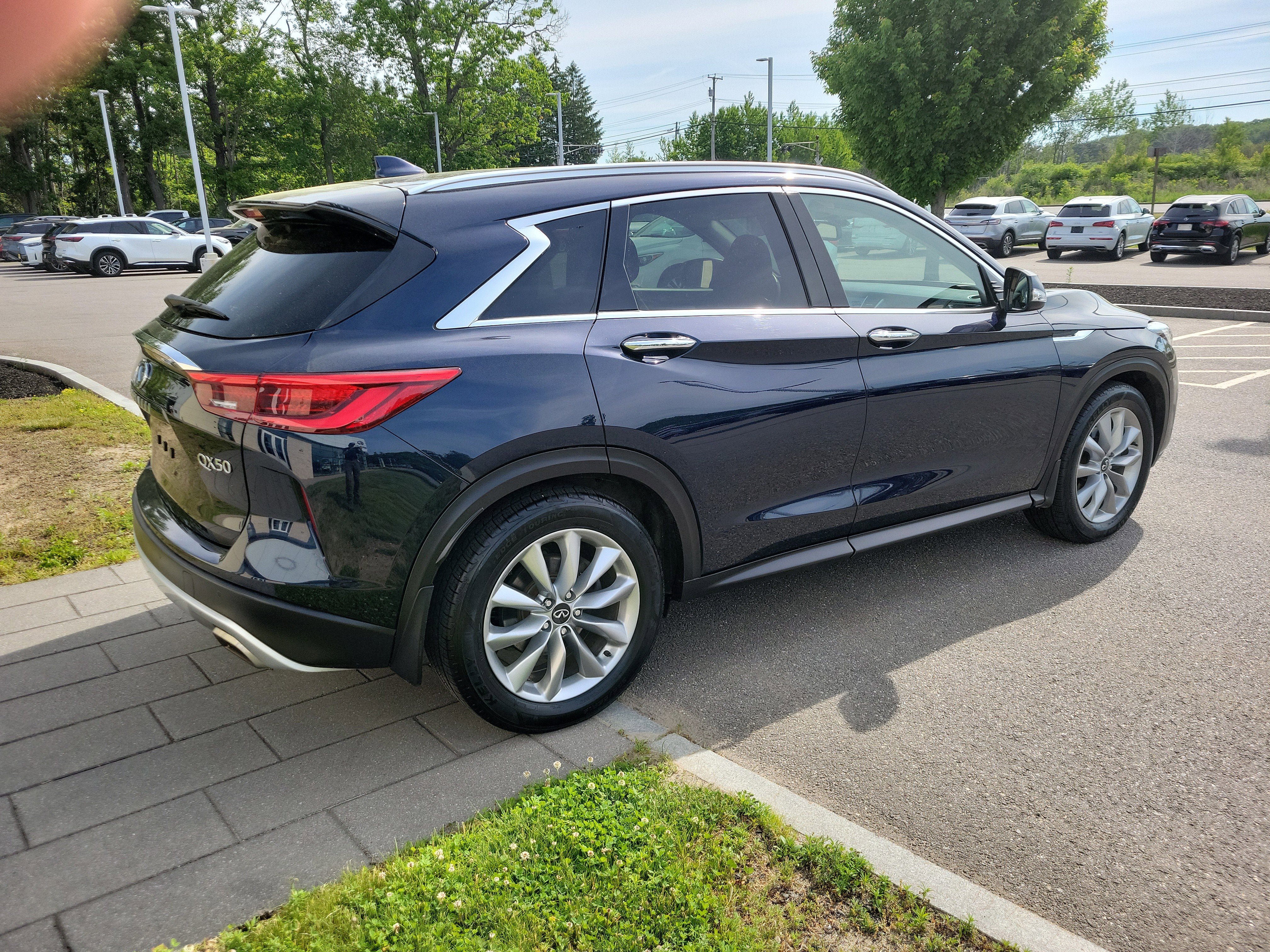 Used 2021 INFINITI QX50 Luxe w/ Cargo Package AWD/4WD image 7