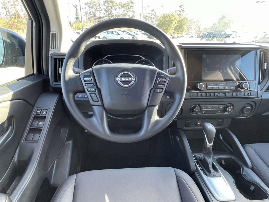 Used 2026 Nissan Frontier S w/ S Utility Package image 11