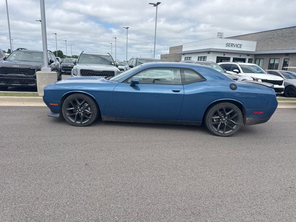 Used 2022 Dodge Challenger GT w/ Blacktop Package RWD image 2