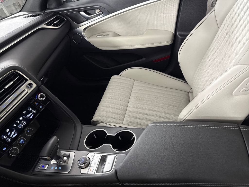 New 2025 Genesis G70 2.5T w/ Sport Prestige Package image 19