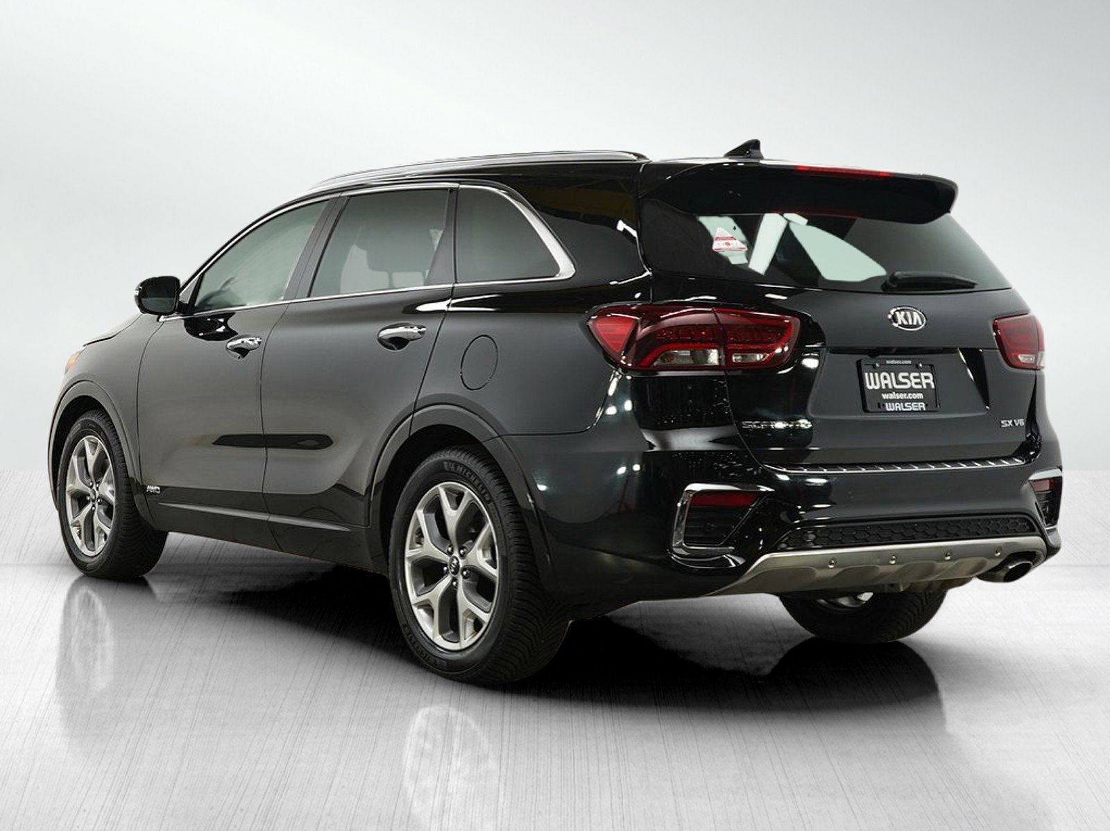 Used 2019 Kia Sorento SX w/ SX Touring Package image 3