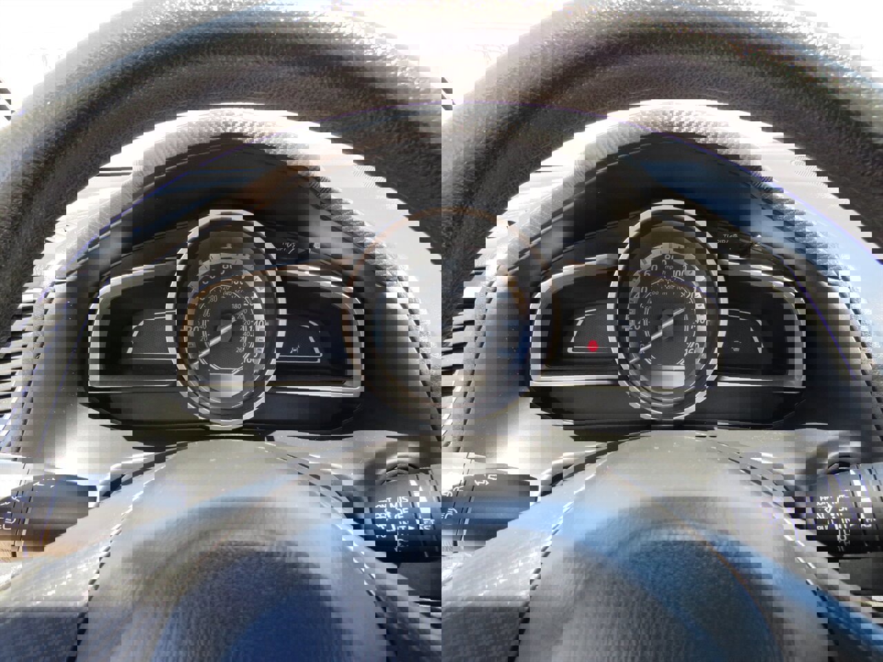 Used 2015 MAZDA MAZDA3 i SV image 16