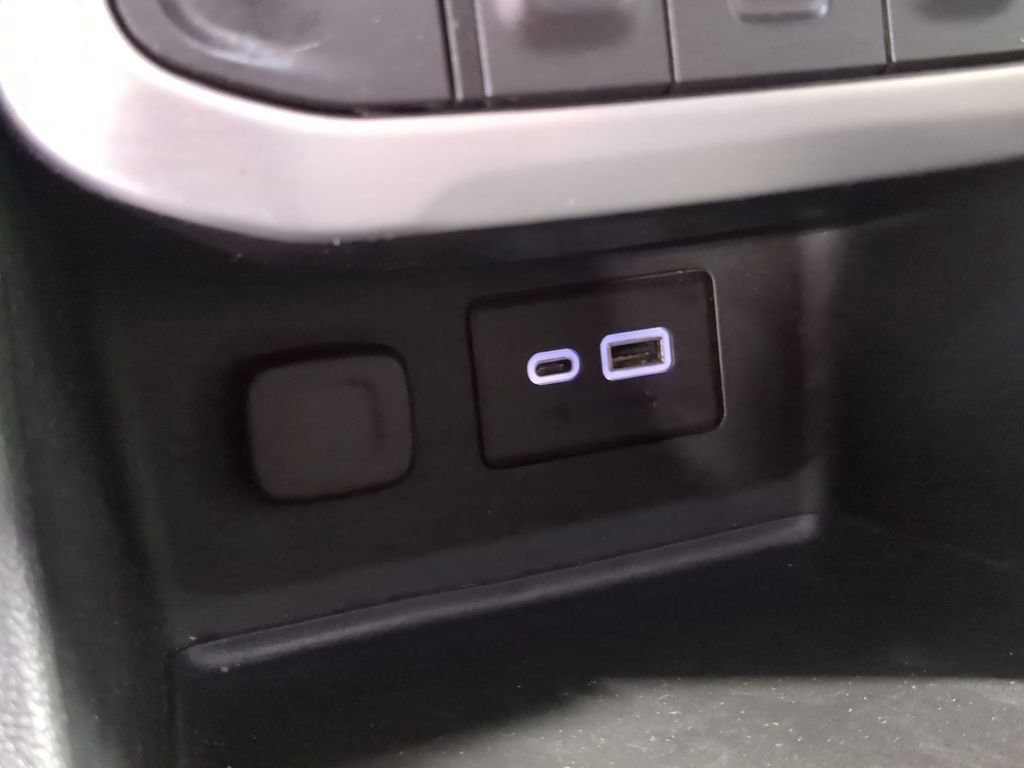 Used 2021 GMC Acadia SLE w/ Driver Convenience Package image 36