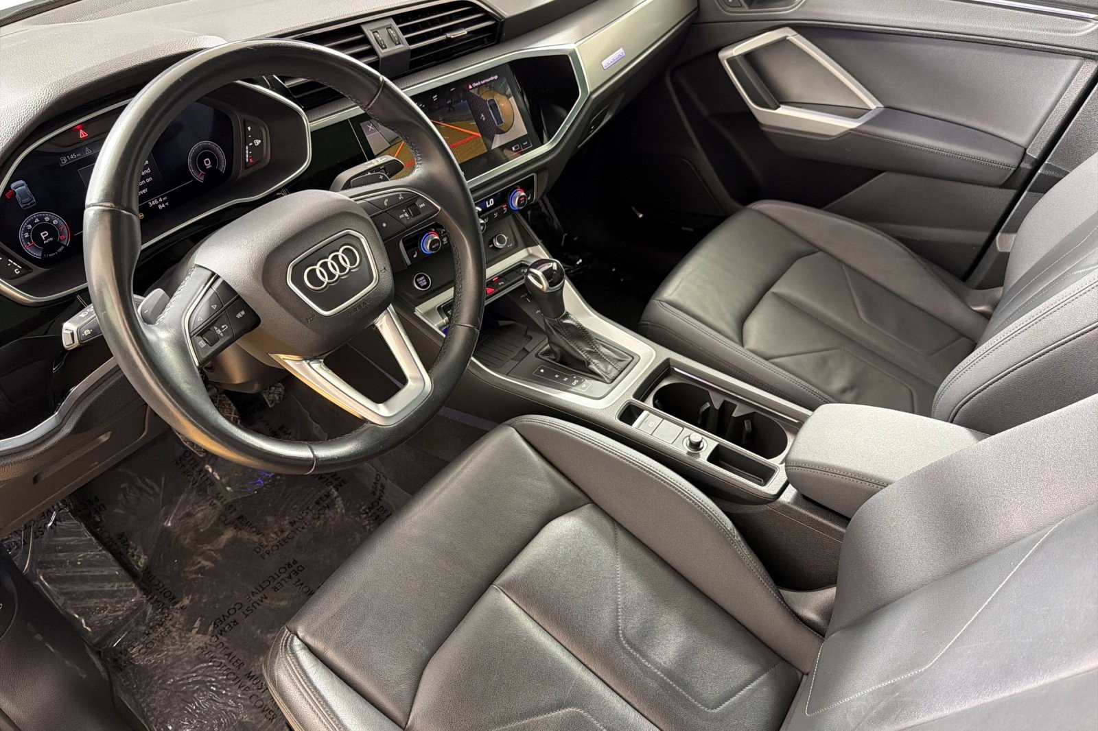 Used 2023 Audi Q3 2.0T Premium Plus w/ Premium Plus Package AWD/4WD image 9