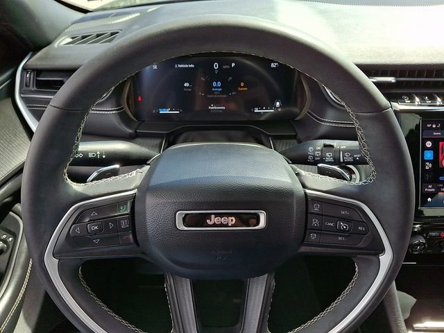 Used 2023 Jeep Grand Cherokee Altitude AWD/4WD image 19