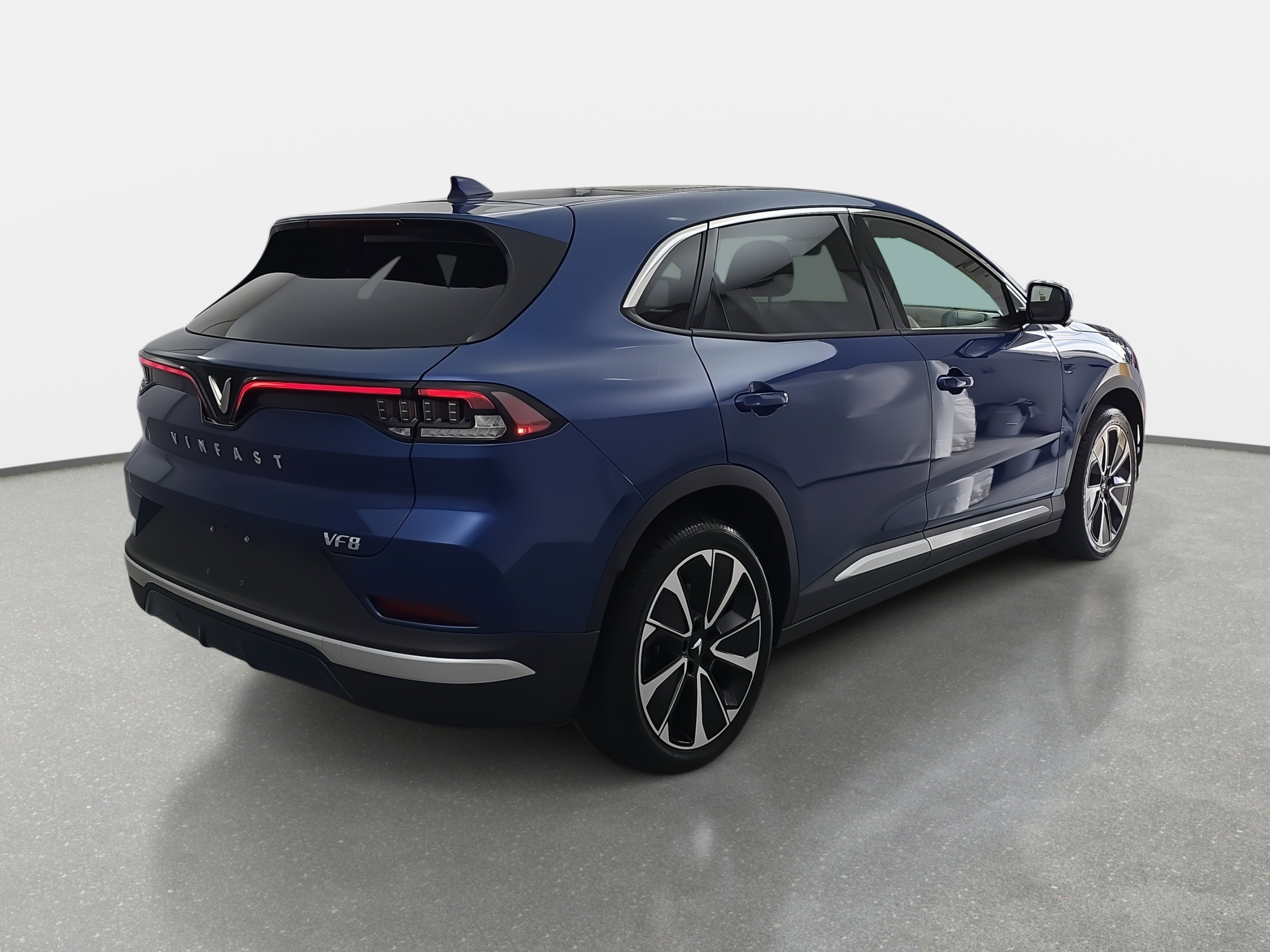 New 2025 VinFast VF 8 Plus image 5