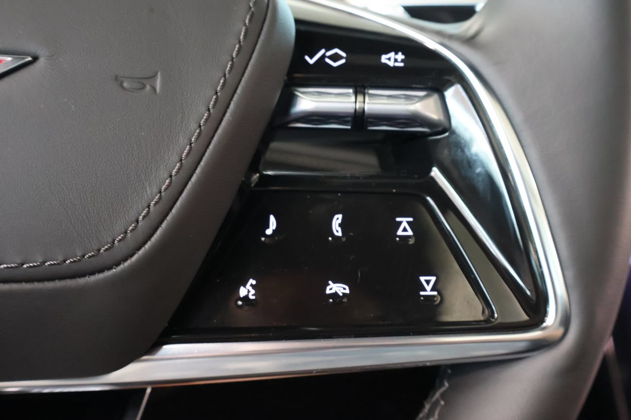 Certified 2026 Cadillac Escalade V w/ LPO, Onyx Lite Package AWD/4WD image 23