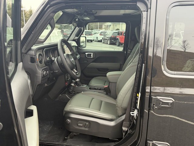 New 2026 Jeep Gladiator Mojave image 15