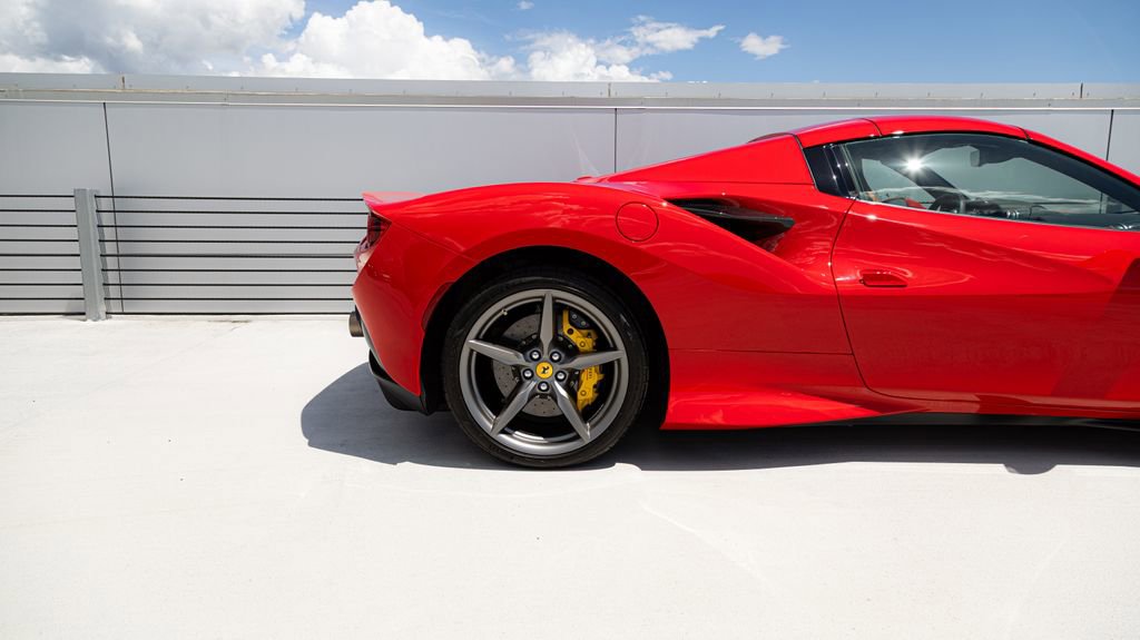Used 2023 Ferrari F8 Tributo RWD image 30