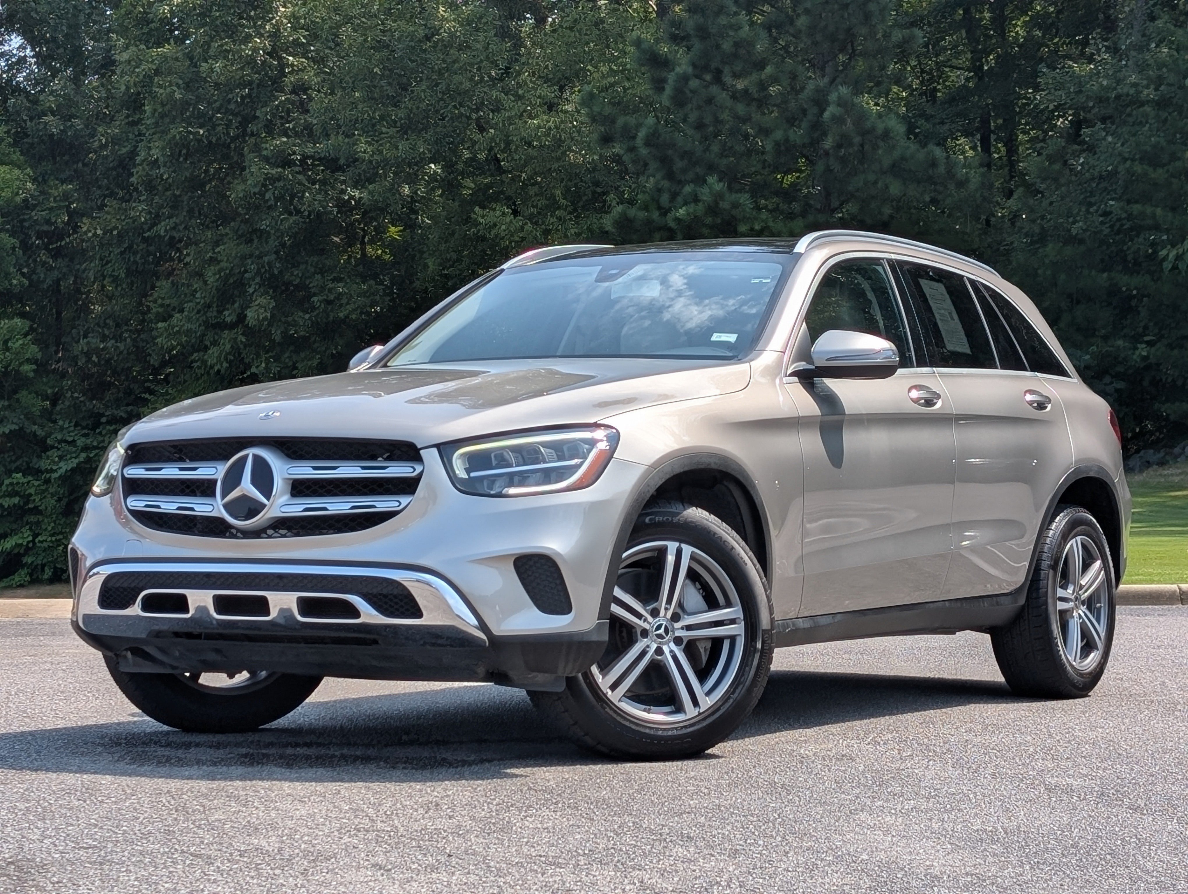 Used 2020 Mercedes-Benz GLC 300 image 4
