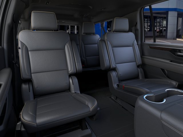 New 2026 Chevrolet Suburban Premier AWD/4WD image 17