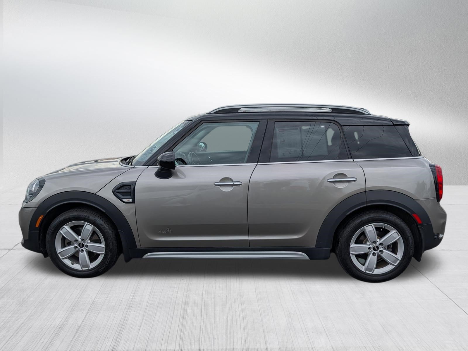 Used 2018 MINI Cooper Countryman ALL4 AWD/4WD image 4