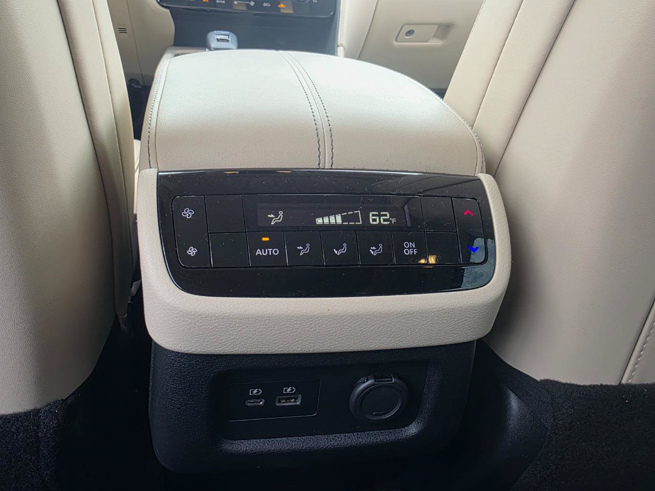 Used 2023 INFINITI QX60 Luxe AWD/4WD image 6