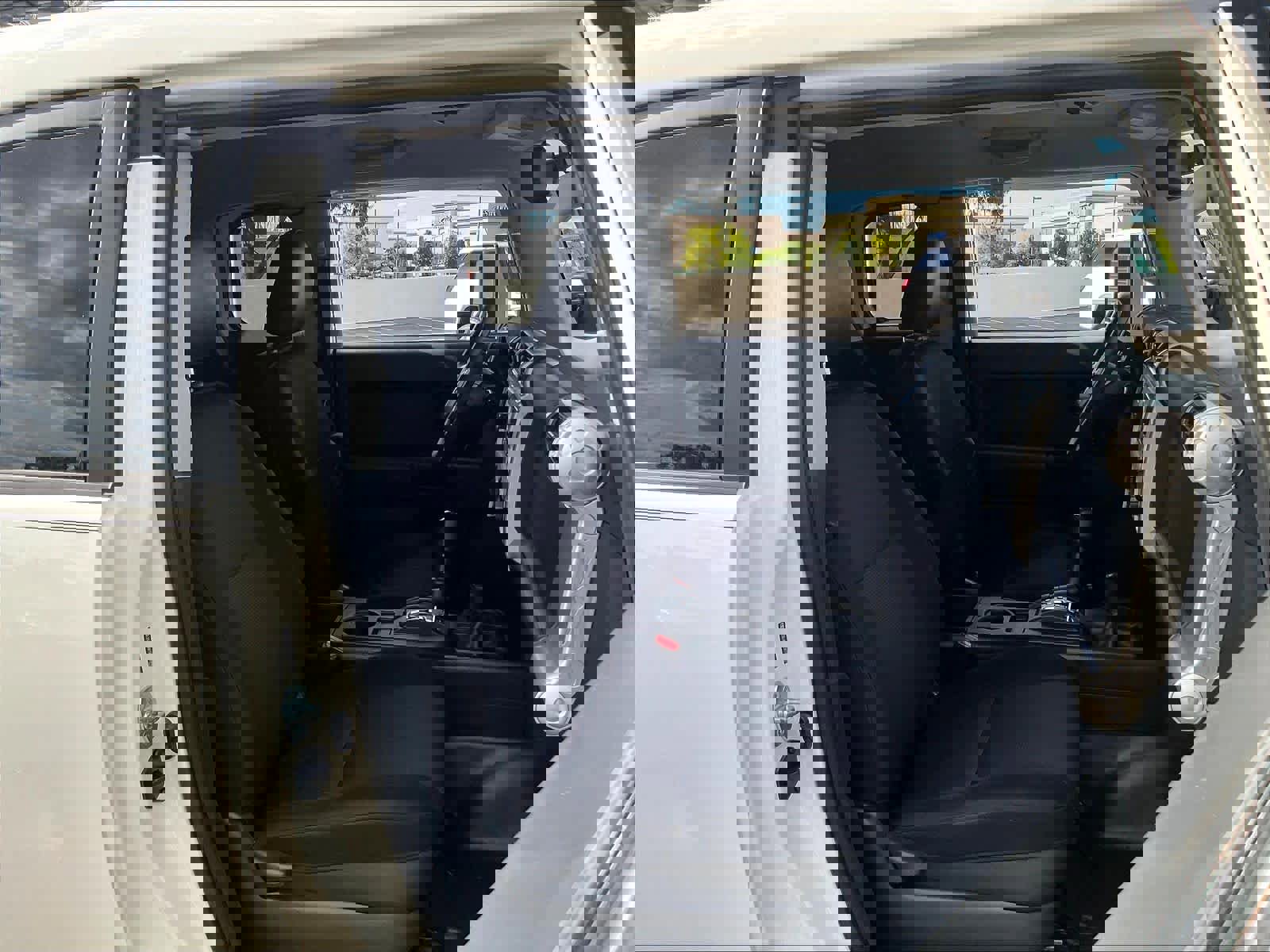 Used 2014 Toyota FJ Cruiser 4WD w/ Convenience Package image 9