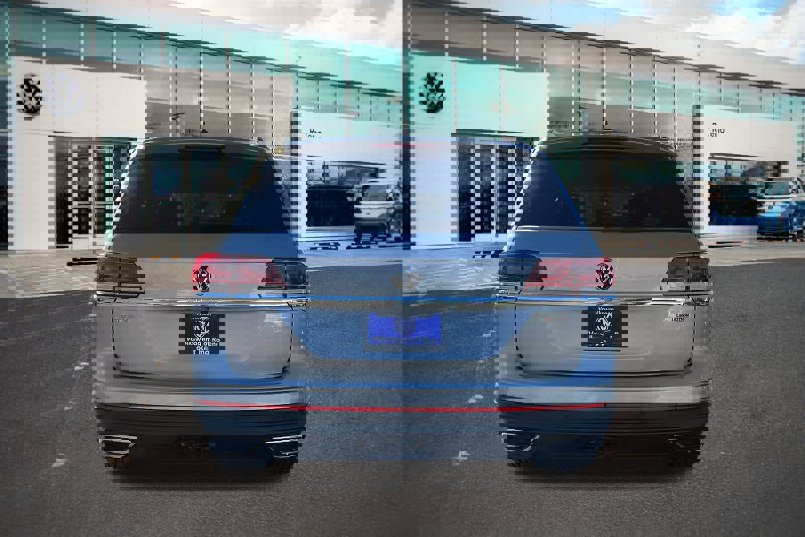 Used 2021 Volkswagen Atlas SE image 6