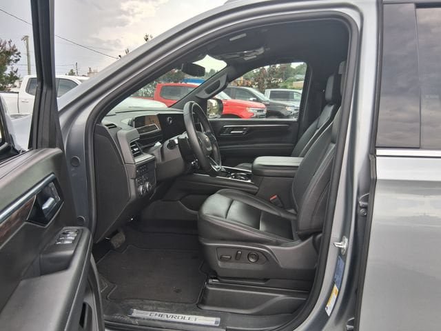 Used 2025 Chevrolet Tahoe LT AWD/4WD image 10