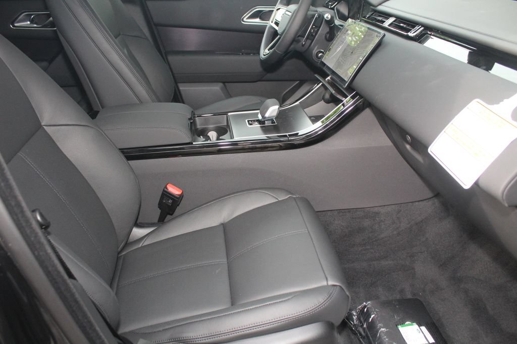 New 2026 Land Rover Range Rover Velar Dynamic SE AWD/4WD image 3