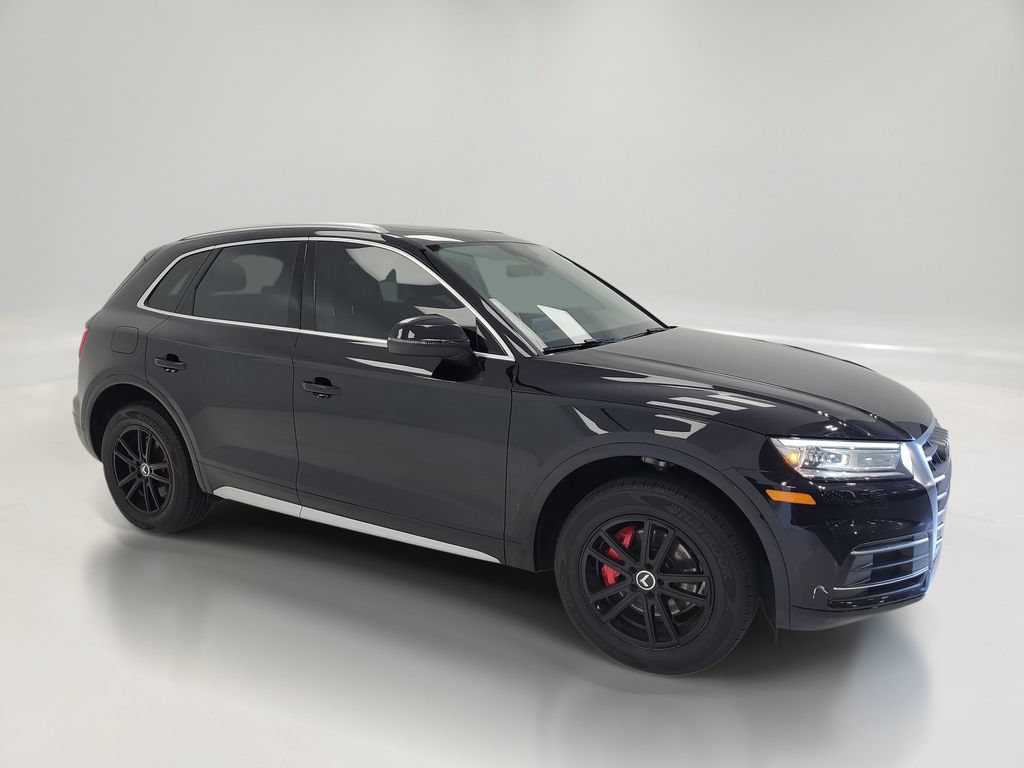 Used 2020 Audi Q5 2.0T Premium w/ Convenience Package AWD/4WD image 2