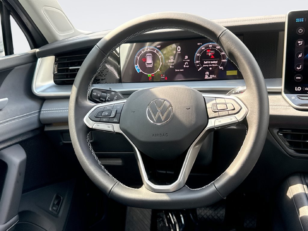 New 2026 Volkswagen Tiguan SE FWD image 11