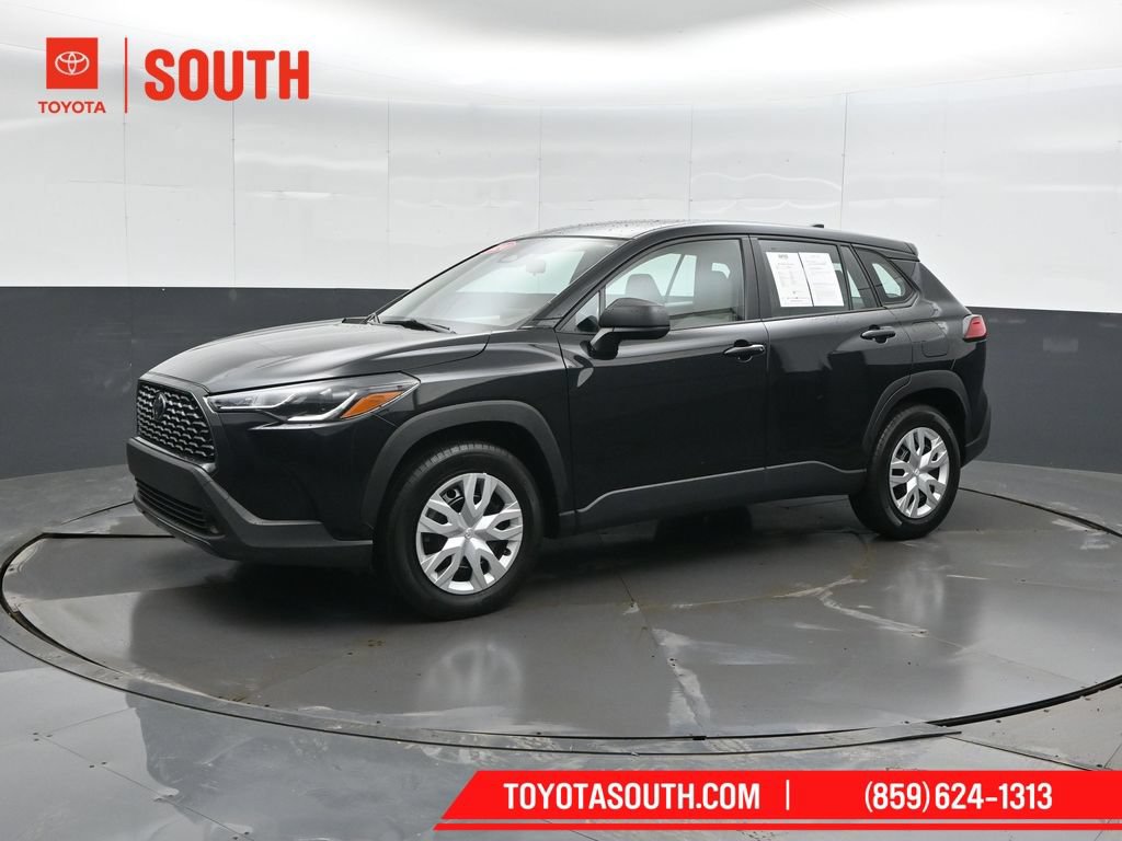 Used 2024 Toyota Corolla Cross L AWD/4WD image 6