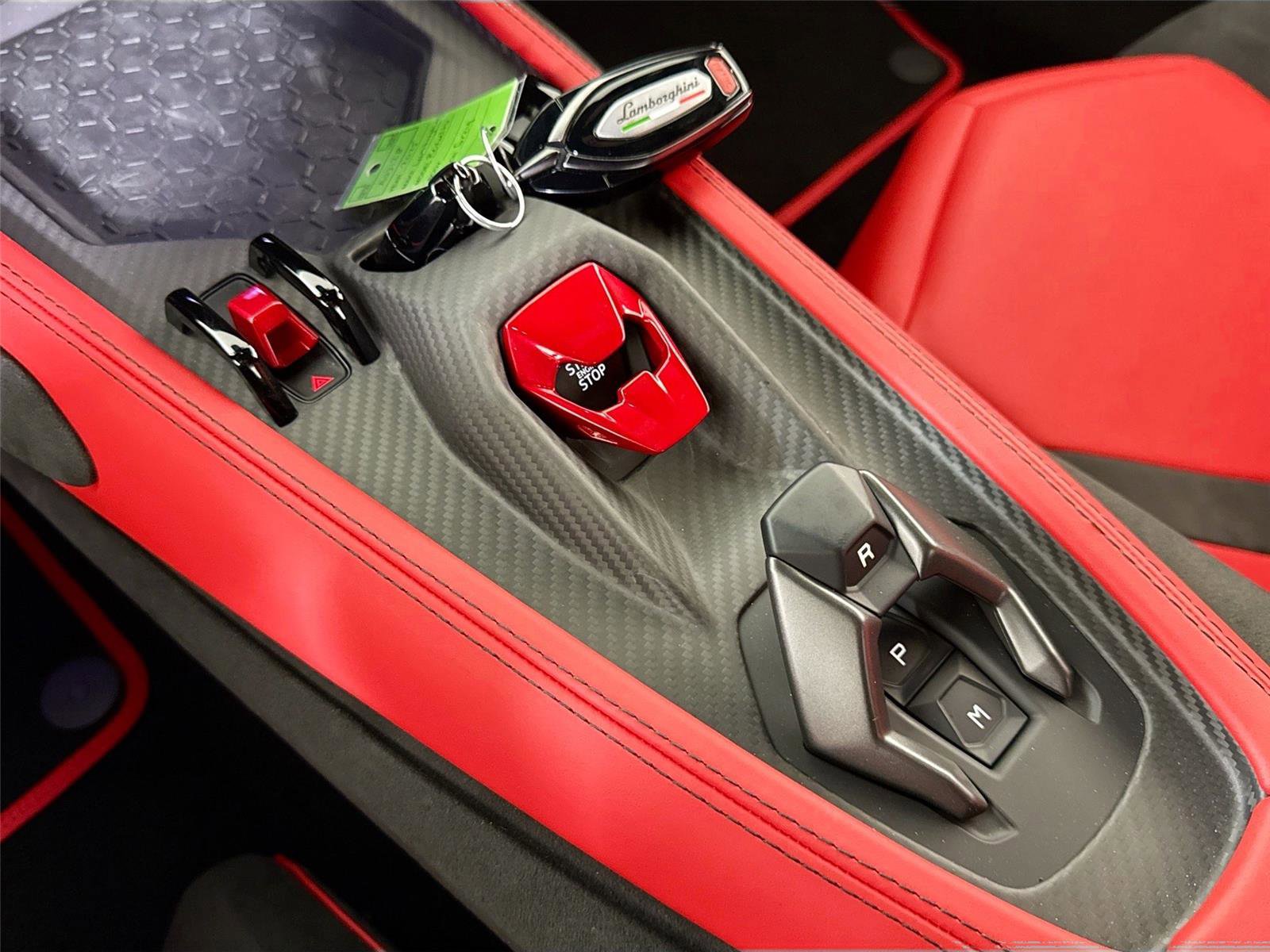 Used 2025 Lamborghini Revuelto image 21