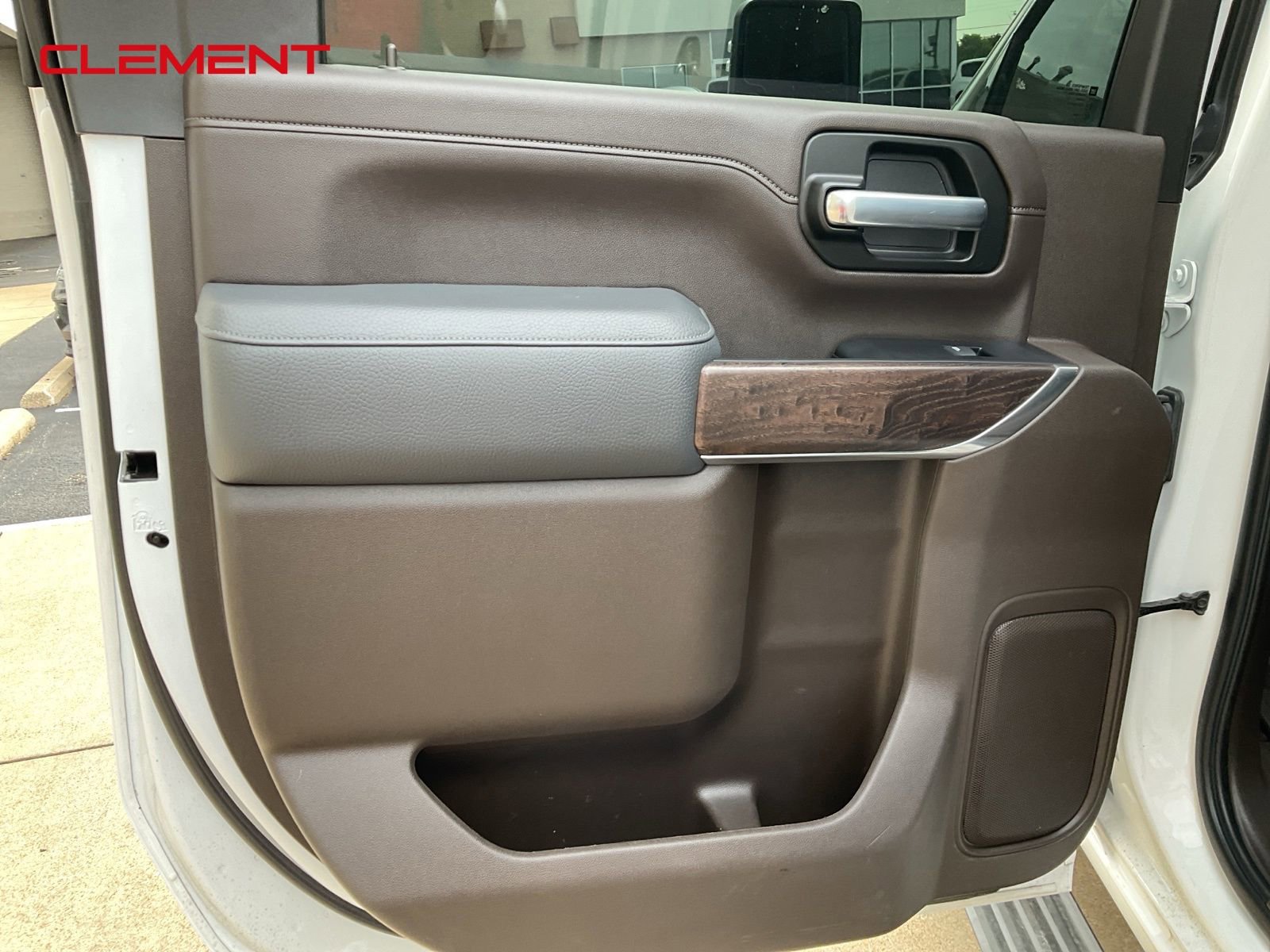 Used 2023 GMC Sierra 2500 Denali w/ Denali Ultimate Package image 25