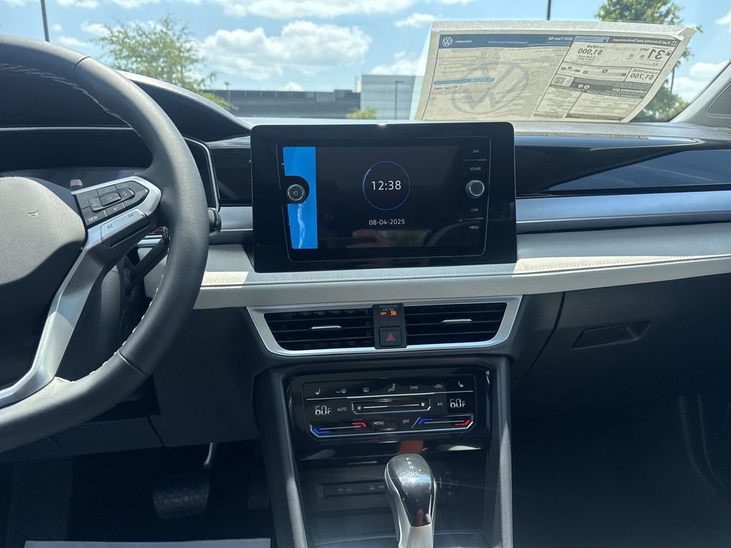 New 2025 Volkswagen Taos SE image 14